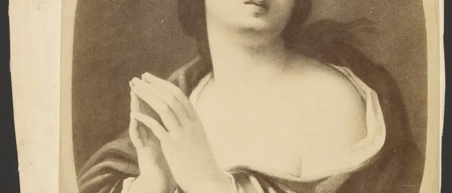 Nineteenth-century photograph of a painting: a young woman in an oval frame looks upward with her hands joined in prayer.